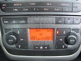 Fiat Grande Punto 1.4i KLIMA +SADA PNEU - náhled 23