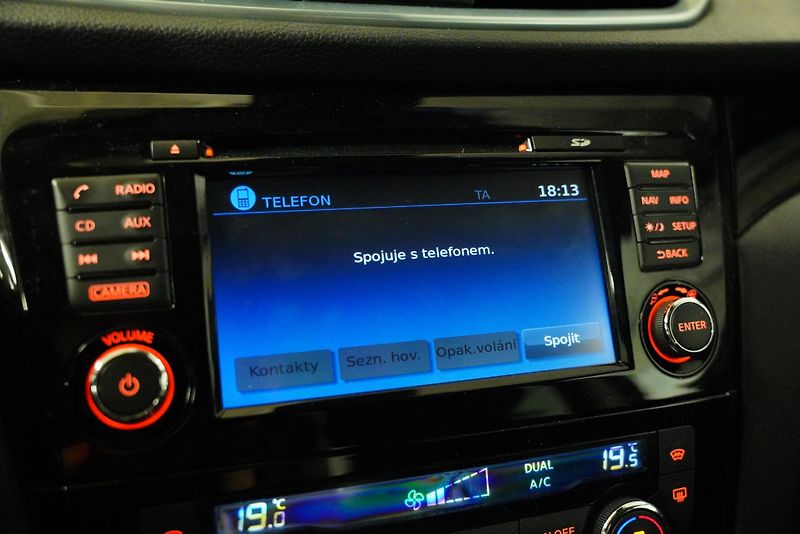 Nissan Qashqai - fotka 20 z 24