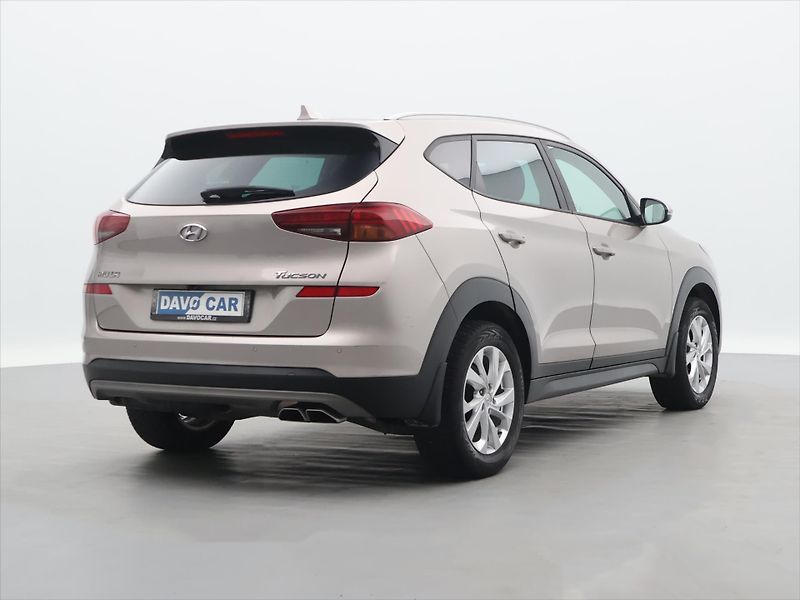 Hyundai Tucson 1,6 CRDI 85kW Style CZ 121tkm - fotka 7 z 34