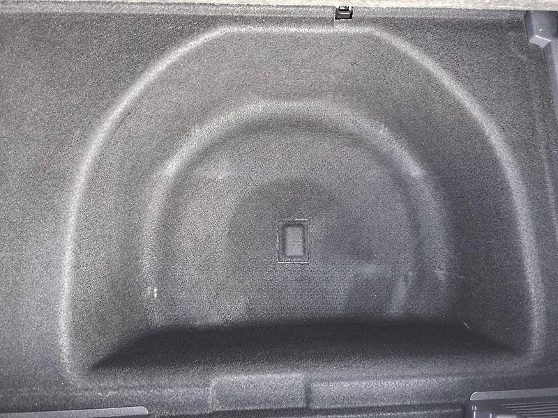 Opel Corsa 1.3 DOLOŽENÉ KM,SERVISNÍ KN - fotka 18 z 43