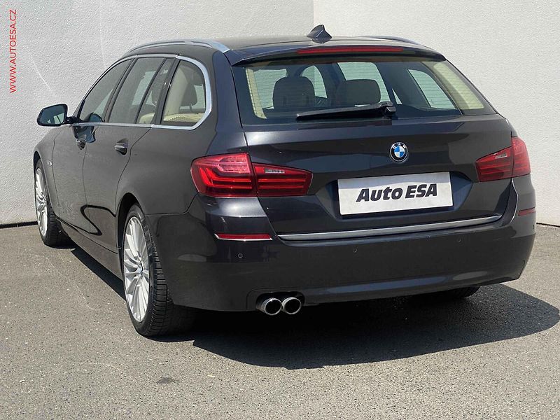 BMW Řada 5 (2014) 2.0D 525D, Luxury, Navi, Kůže - fotka 6 z 18