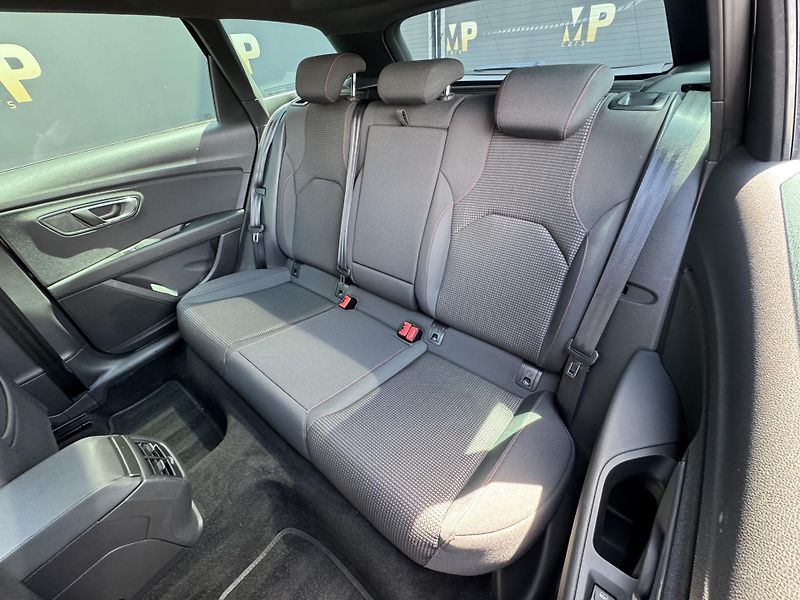 Seat Leon (2018) 1.5TSi MAN FR Virtual PANO RZV - fotka 17 z 52