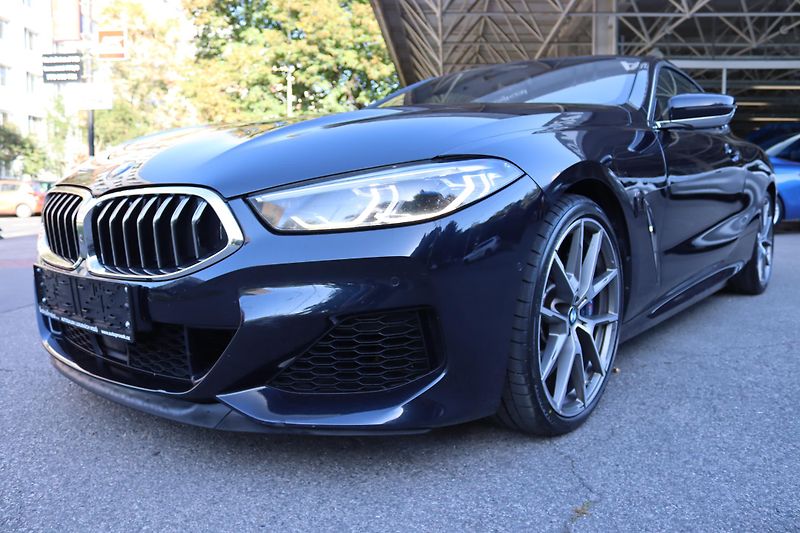 BMW Řada 8 BMW M850i xDrive Coupe - fotka 23 z 60