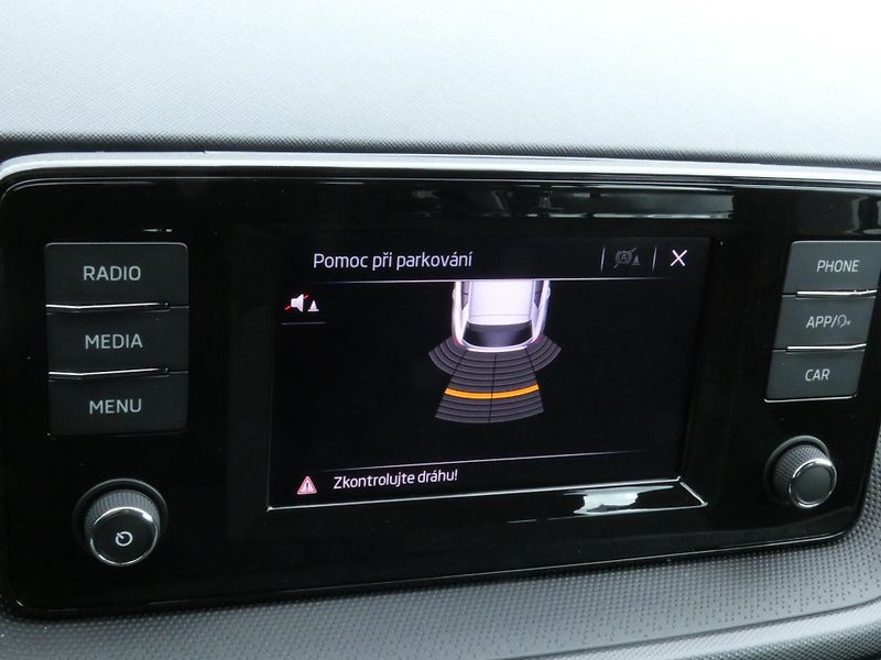 Škoda Fabia IV AmbitionPlus 1.0 TSI /70kW - fotka 30 z 30