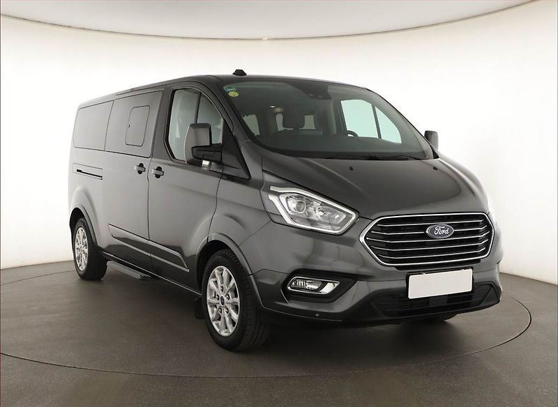 Ford Tourneo Custom (2023) Titanium 2.0 EcoBlue, ČR - fotografie inzerátu