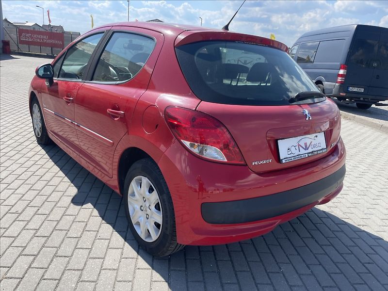 Peugeot 207 1,4 i 54kw Klima ESP po STK - fotka 30 z 33