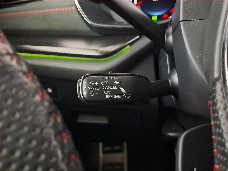 Škoda Octavia (2023) RS 2.0 TDI - fotka 20 z 22