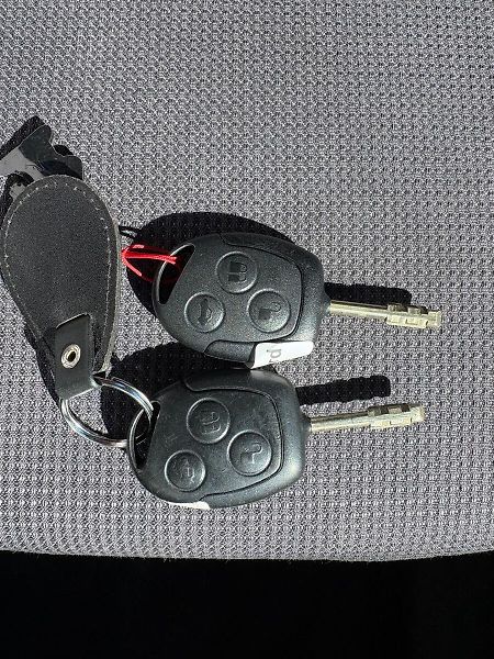 Ford Ka 1.6i, 70kW, Kabrio - fotka 12 z 12