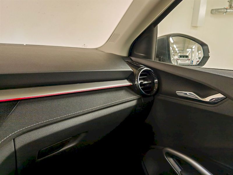 Škoda Fabia (2025) 1.0 TSI 70 kW Top Selection - fotka 6 z 28