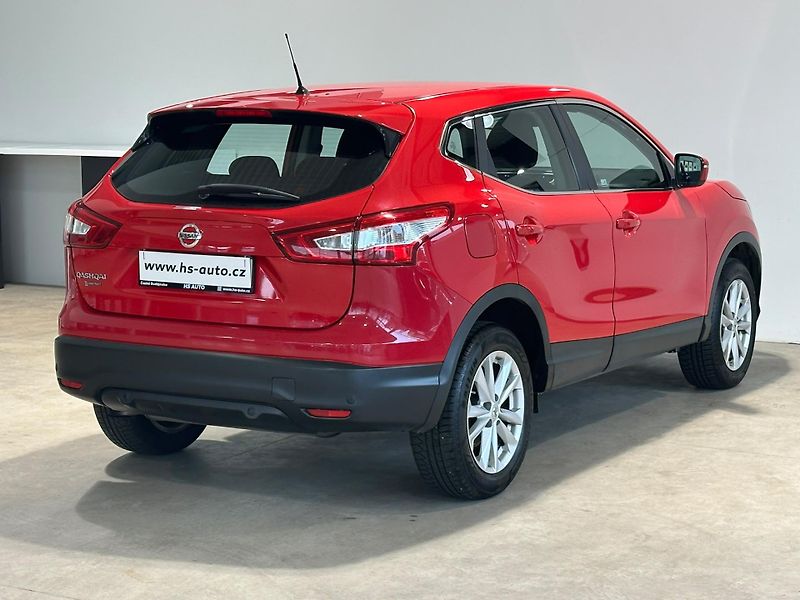 Nissan Qashqai 1,2 DIG-T Acenta - fotka 4 z 17