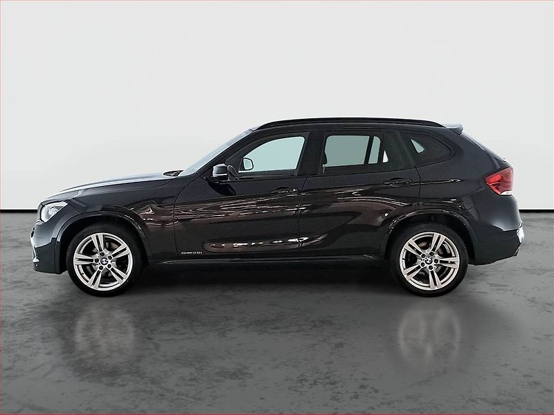 BMW X1 (2012) sDrive20i, Automat, Tempomat - fotka 3 z 16