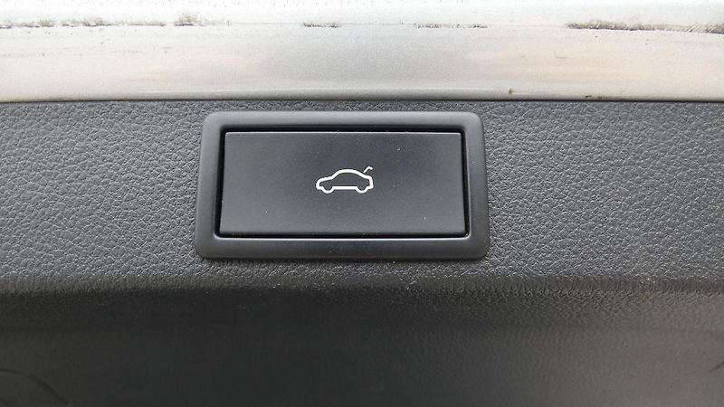 Škoda Octavia Combi 2,0 TDI DSG Style 110 kW - fotka 22 z 25
