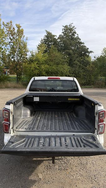 Isuzu D-Max (2022) LSE 4x4, 120kW - fotka 16 z 26