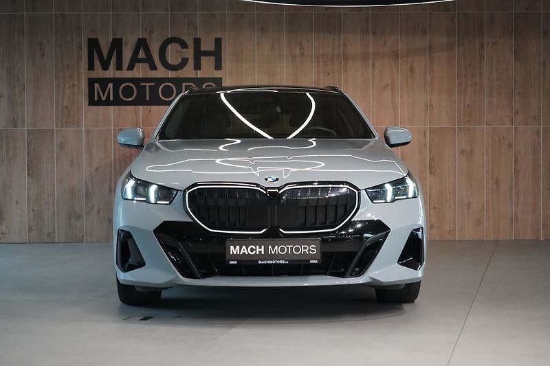 BMW Řada 5 540d xDrive, M Pro, Ventilace - fotka 3 z 46