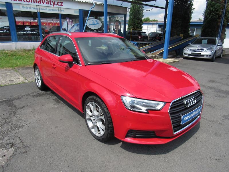 Audi A3 1,6 TDI 81kW Sportback Automat - fotka 3 z 31