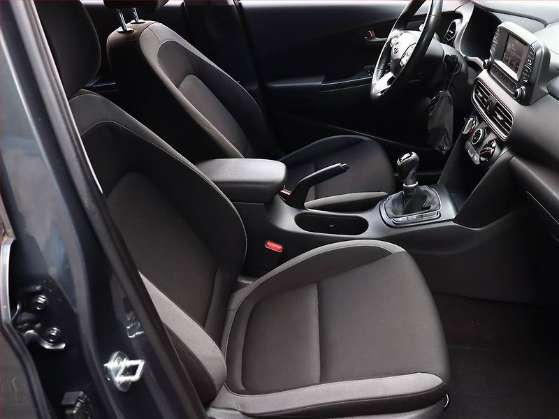 Hyundai Kona (2019) Style 1.0 T-GDI, Serv.kniha - fotka 7 z 14