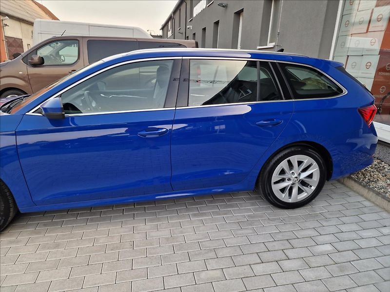 Škoda Octavia 2.0TDI Style Combi,ČR,1.Maj. - fotka 44 z 50