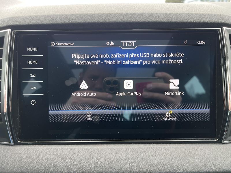 Škoda Karoq Style Plus 2.0TDi 85kw DSG ALU - fotka 27 z 49