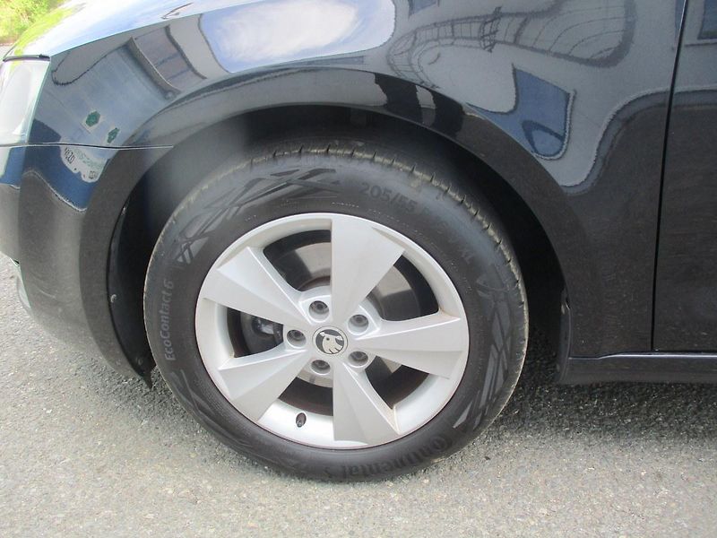 Škoda Octavia 1.4TSi 103kW*ELEGANCE*VÝHŘEV* - fotka 13 z 50