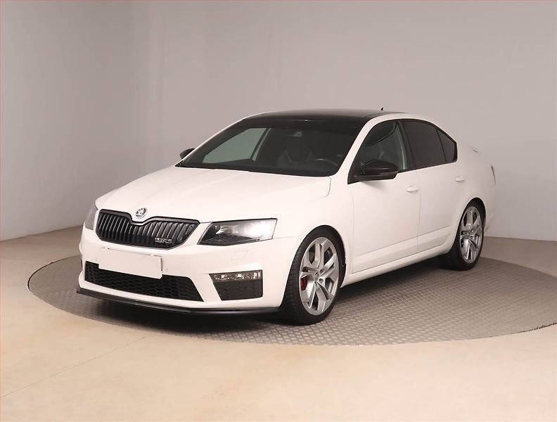 Škoda Octavia (2013) RS 2.0 TDI, Kůže, Navi - fotka 2 z 16