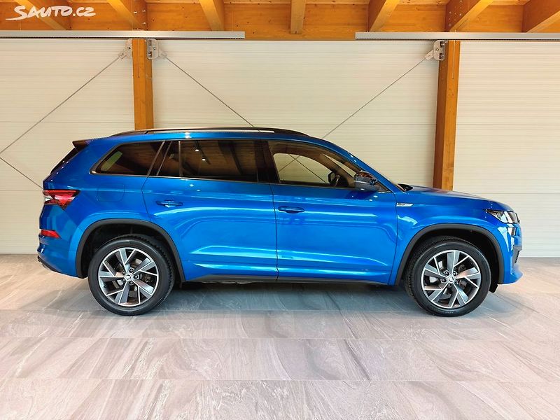 Škoda Kodiaq 2.0 TDi DSG 4x4 Sportline - fotka 2 z 34