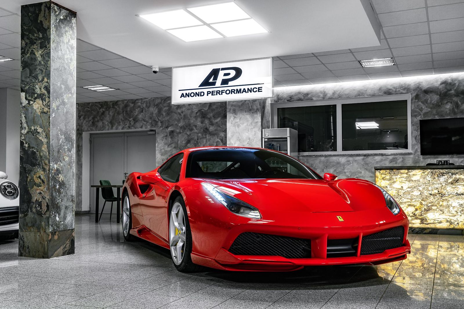 Ferrari 488 GTB NOVITEC/CARBON/LIFT/ZÁRUKA