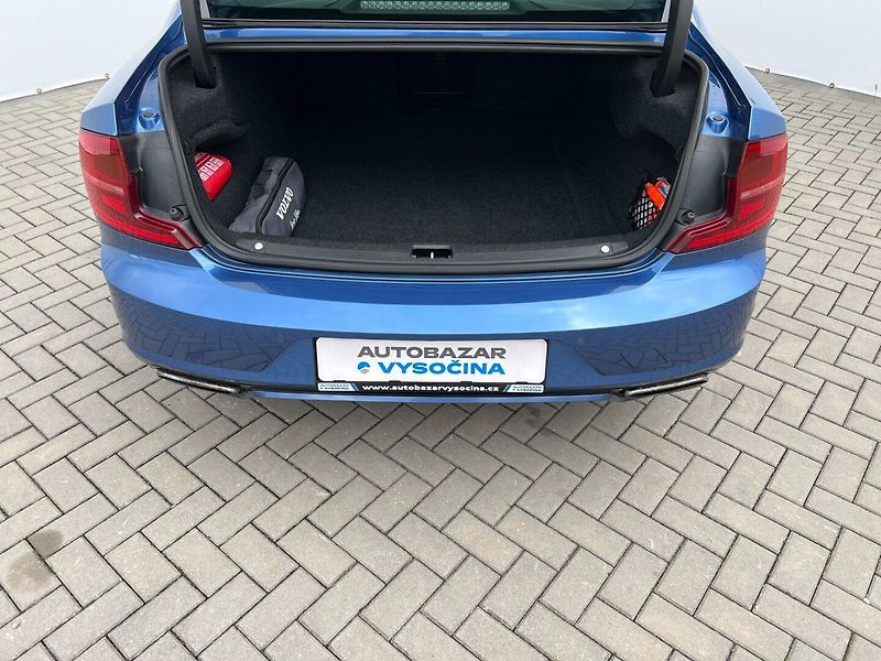 Volvo S90 (2018) D5 AWD R-design Polestar ČR - fotka 10 z 44