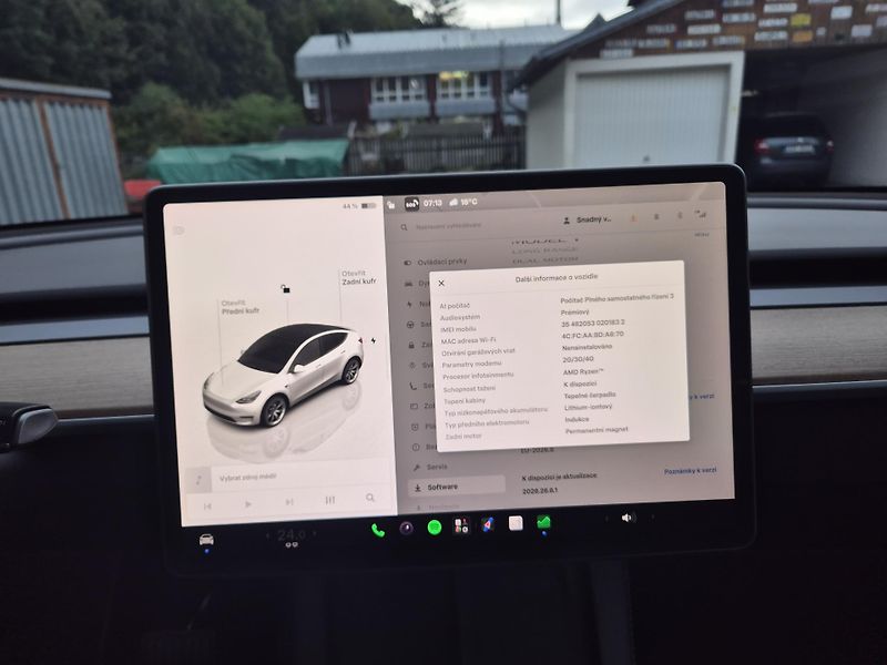 Tesla Model Y ZAMLUVENO ! TZ 92,4% - fotka 36 z 50