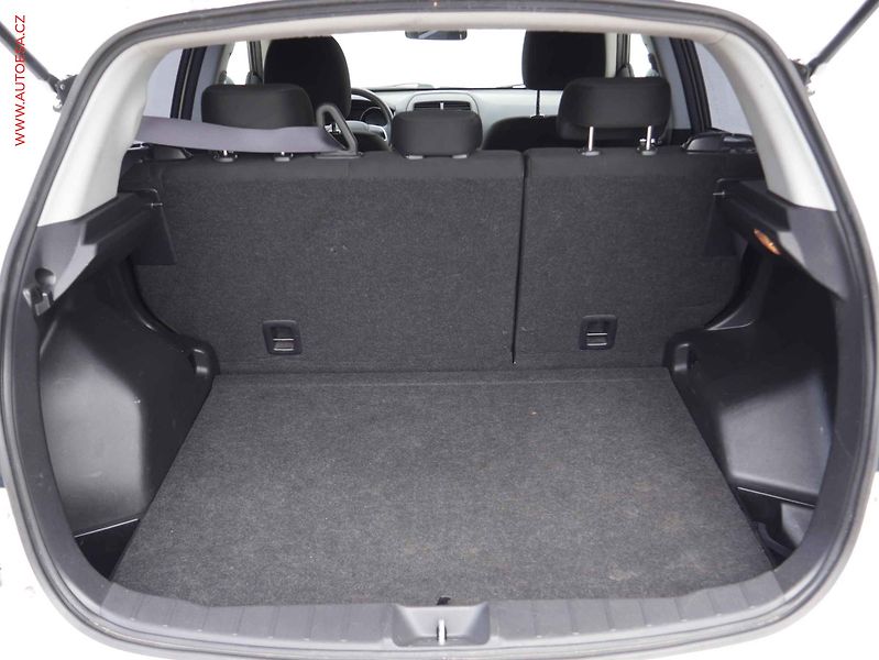Mitsubishi ASX (2016) 1.6i, ČR, AC, park.asist - fotka 7 z 14