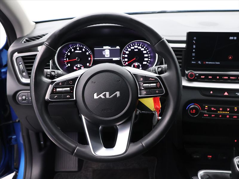 Kia XCeed 1,5 T-GDi 118kW Exclusive CZ - fotka 24 z 32
