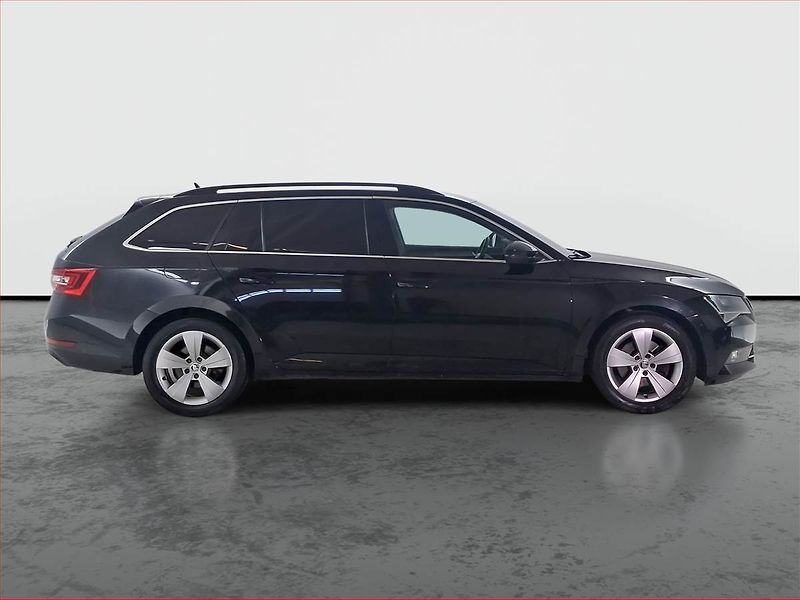 Škoda Superb (2018) Ambition 2.0 TDI, Automat, ČR - fotka 6 z 16