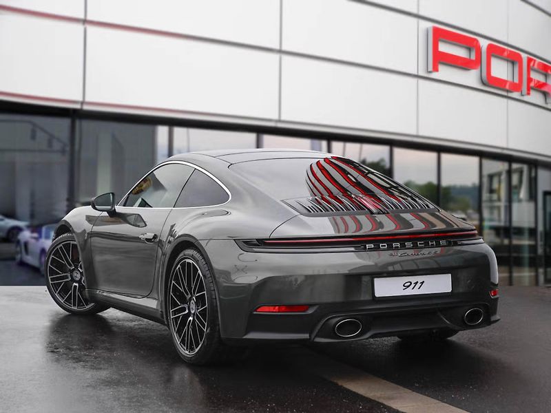 Porsche 911 Carrera 4S Lift Chrono BOSE - fotka 4 z 21