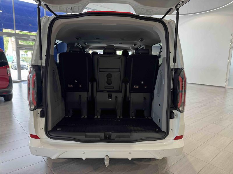 Ford Tourneo (2026) 2,0 EcoBlue 125 kW/170k  Custo - fotka 18 z 20
