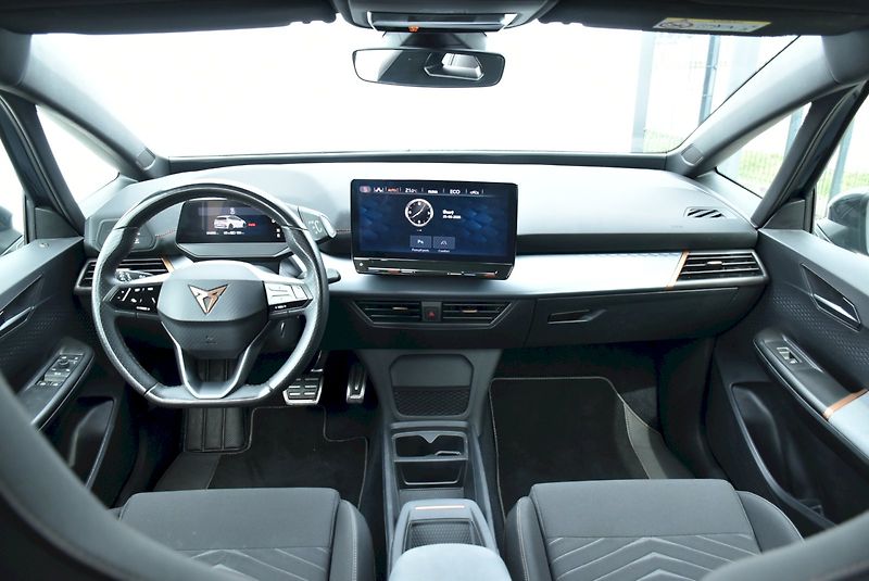 Cupra Born (2021) 150 KW 58kWh Baterka - fotka 5 z 28