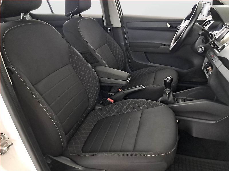 Škoda Fabia (2018) 1.4 TDI, Tempomat - fotka 9 z 17