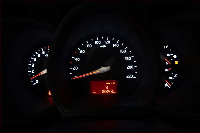 Kia Rio (2016) 1.25 CVVT, Park. senzory - fotka 11 z 15