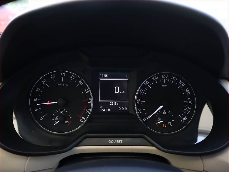 Škoda Octavia (2013) 1.6 TDI, Automat, Tempomat - fotka 11 z 18