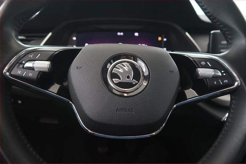 Škoda Octavia (2023) Ambition 2.0 TDI, ČR,1.maj - fotka 14 z 15