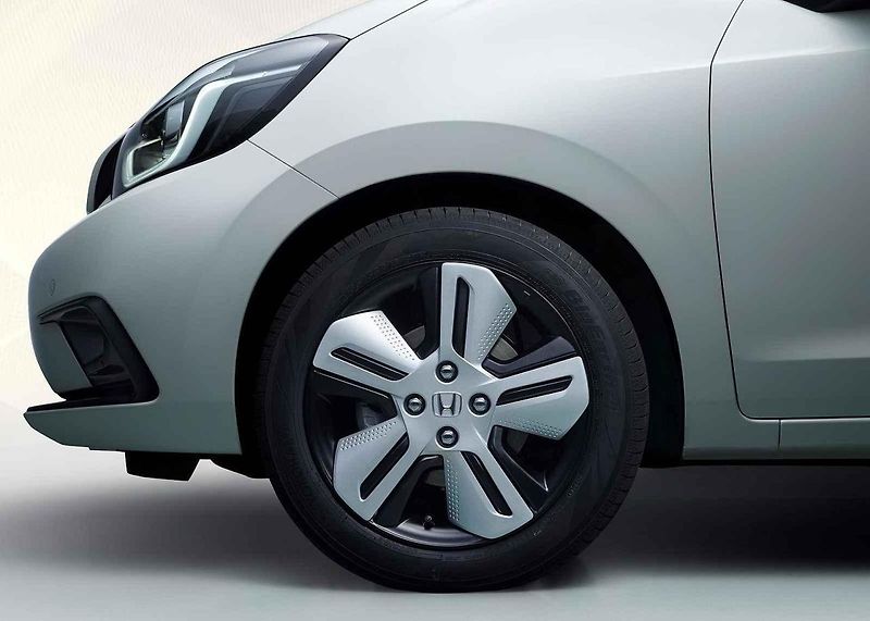 Honda Jazz v outdoorovém provedení Crosstar.