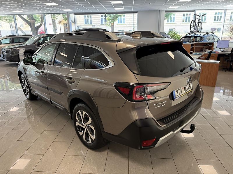 Subaru Outback 2.5i Touring Lin., CZ, 1. maj - fotka 3 z 48