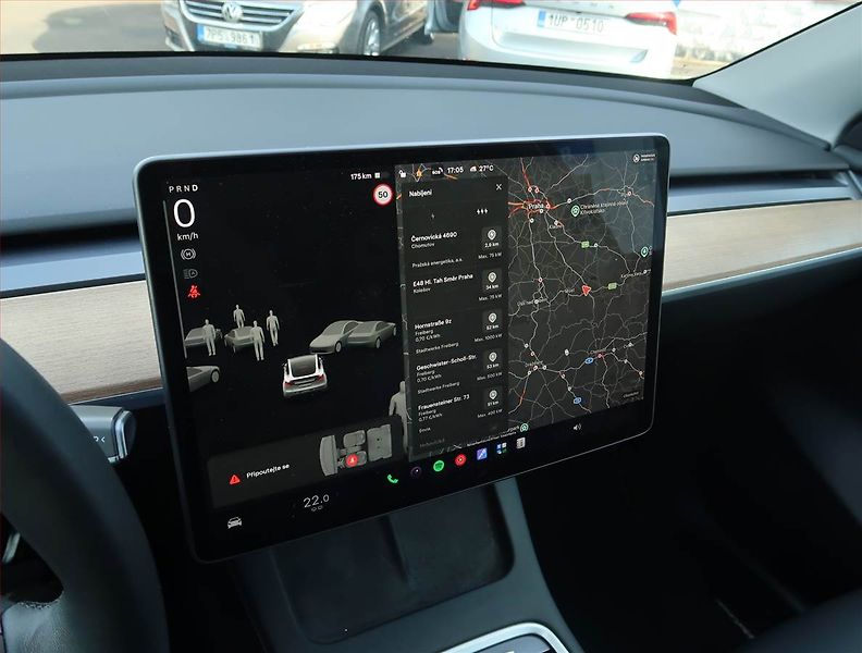 Tesla Model Y (2021) Long Range AWD 75kWh, SoH 92% - fotka 21 z 30