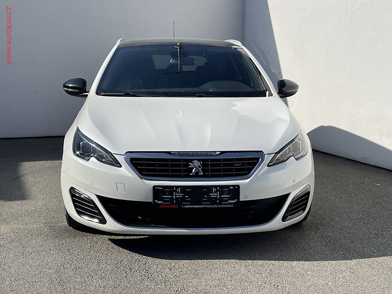Peugeot 308 (2017) 2.0 HDi, GT, AT, LED, panor - fotka 2 z 23