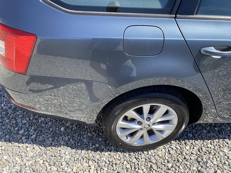 Škoda Octavia 1.6TDi 115PS DSG DPH REZERVACE - fotka 49 z 154