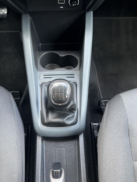 Škoda Fabia 1.0MPi 44kw KLIMA TEMPOMAT - fotka 19 z 36