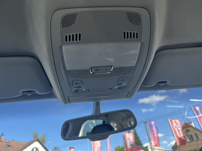 Audi A4 Avant 3.0TDi V6 180kw QUATTRO S-LINE - fotka 21 z 44