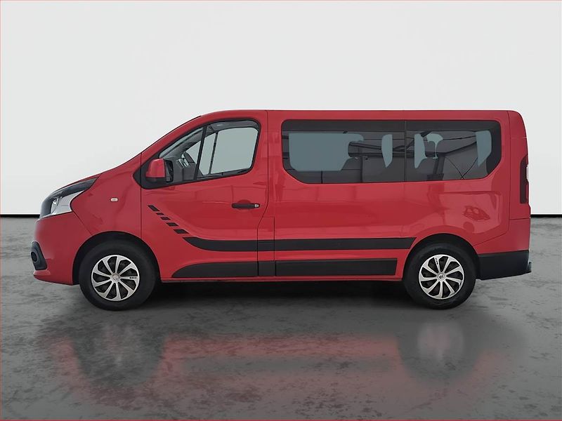 Renault Trafic (2018) 1.6 dCi, Bus, 8Míst, ČR - fotka 3 z 16