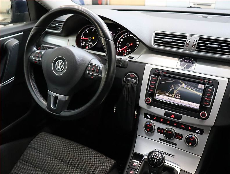 Volkswagen Passat (2012) Alltrack 2.0 TDI, 4X4 - fotka 7 z 20