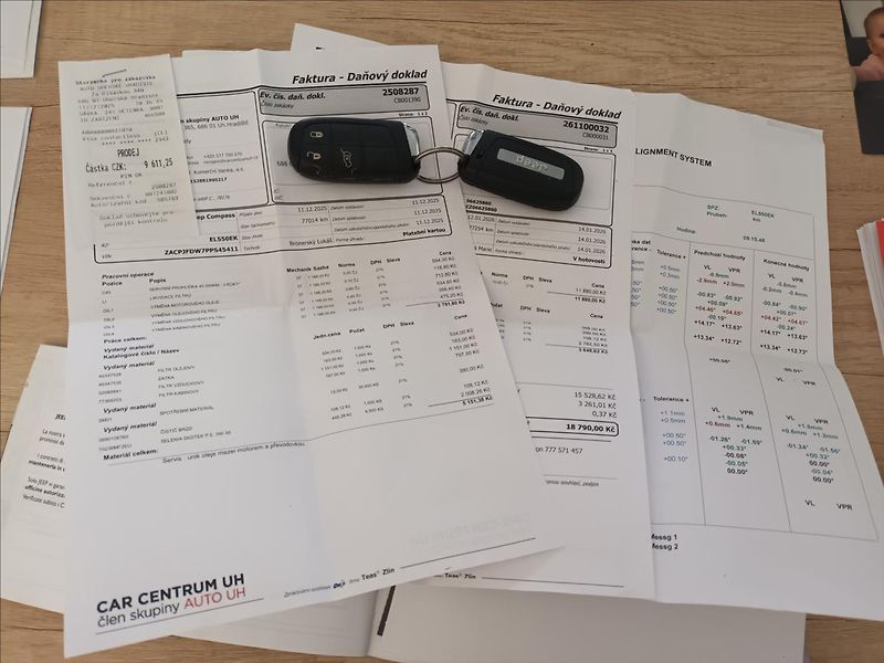 Jeep Compass 1,3 PHEV 132kW,TRAIL HAWK - fotka 50 z 50