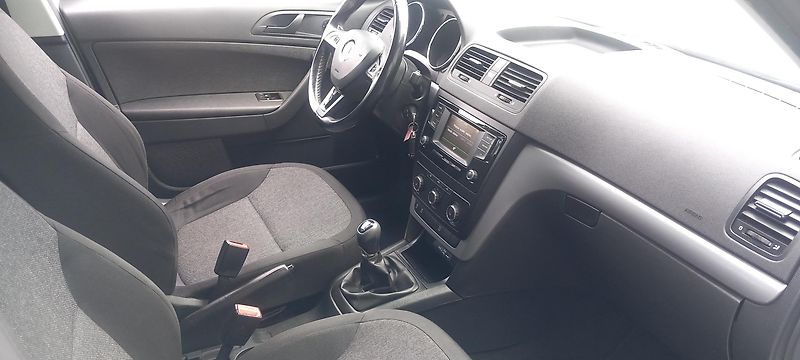 Škoda Yeti 1.2 TSI Active - fotka 12 z 27