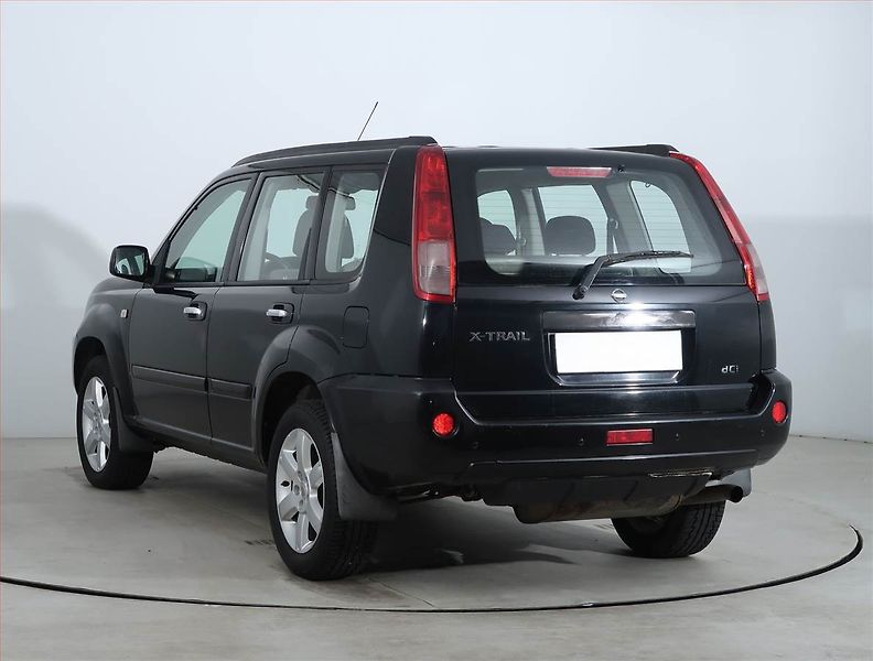 Nissan X-Trail (2006) 2.2 dCi, po STK, jezdí výborně - fotka 4 z 17
